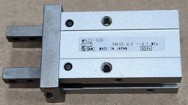 SMC MHZ2-10D, Gripper Parallel MHZ2-10D Air Cylinder,  New