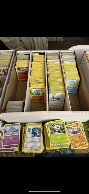 Lot 50 Cartes Pokémon Françaises + 1 Ultra Rare + 3 Brillantes + Autocollants