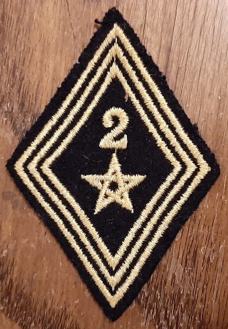 LOSANGE DE BRAS MODÈLE 45 : 4° régiment de Hussards cadre