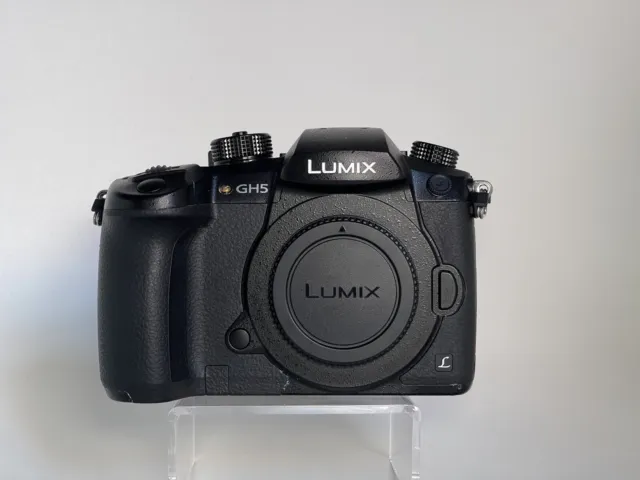 Panasonic LUMIX DC-GH5 Spiegellose Systemkamera 20,3 MP (Nur Gehäuse)