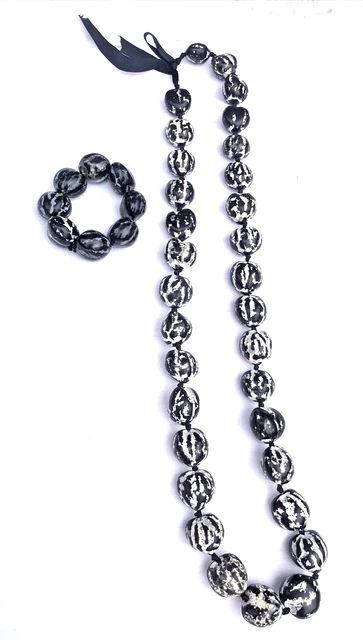 Kukui Nut Lei Necklace / Bracelet Set (Black and White)