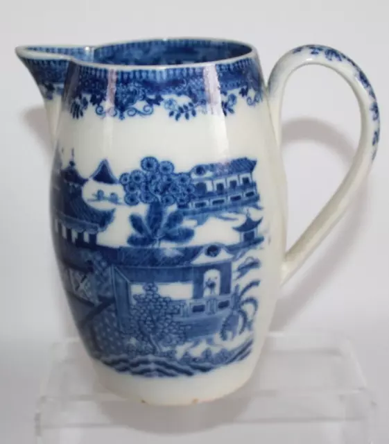 ANTIQUE EARLY 19th C BLUE & WHITE PEARLWARE BARREL SHAPED WILLOW PATTERN JUG