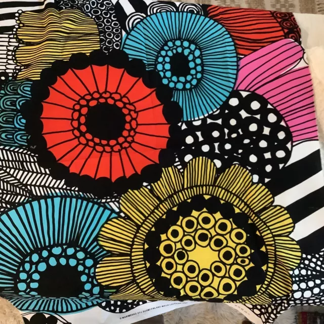 2009 Marimekko OYJ suomi Finland maija louekari artsy floral fabric 41"x58"