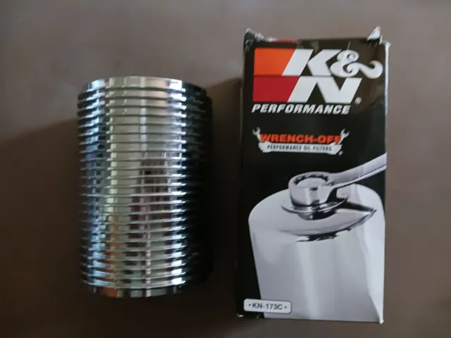 K&N Performance Oil Filter with Stainless Steel Chrome Finned Sleeve. Fits Evo