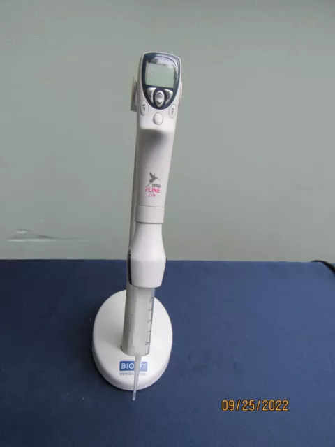 BIOHIT  eLine Electronic 8 Channel Pipette 50-1200uL with charger stand gilson