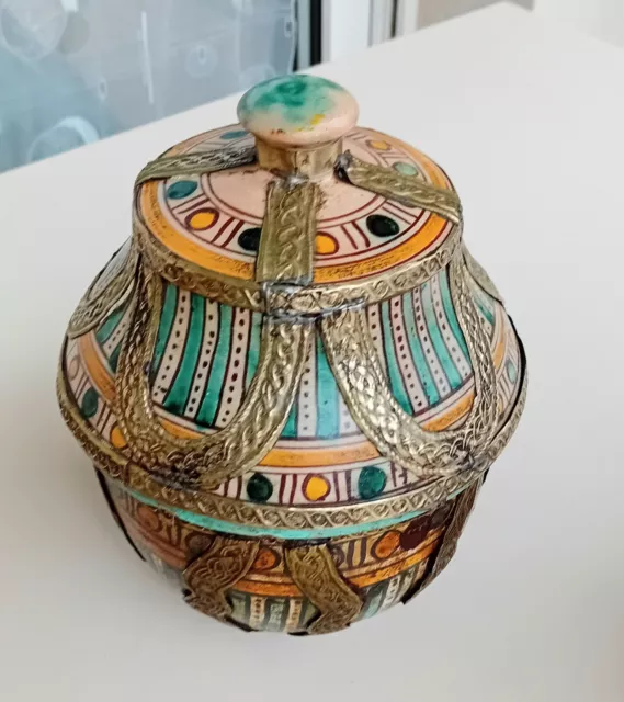 Ancienne Jobbana Pot A Beurre  19ème, Faience Polychrome + Métal, Maroc 2