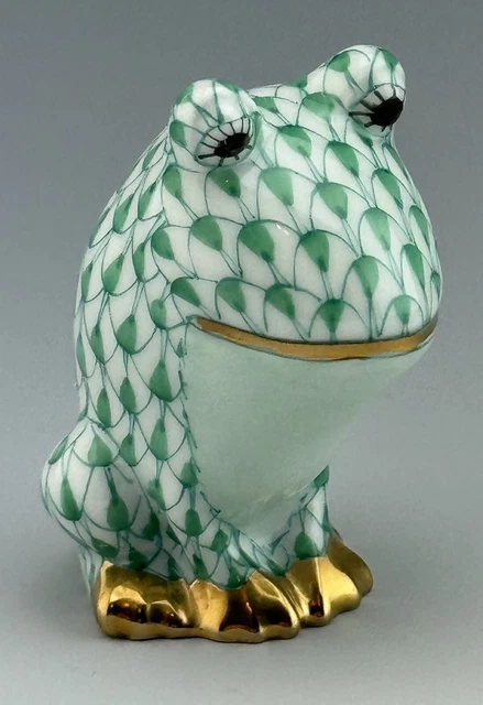 🦋 MINT HEREND Leapin Louie Green Fishnet Frog Figurine