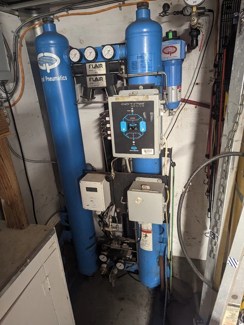Air Dryer With Dew Point Meter