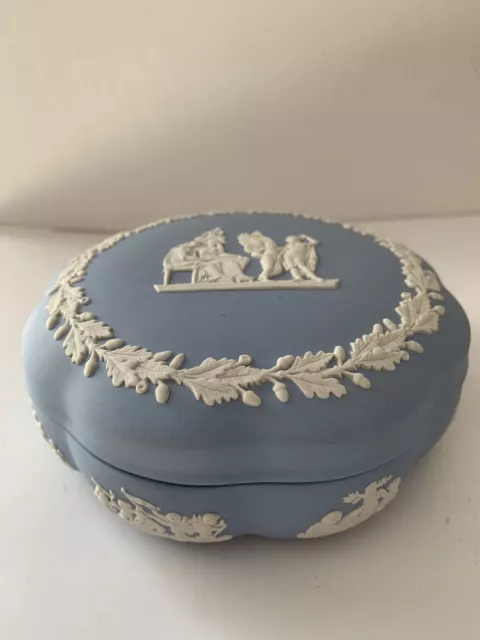 WEDGEWOOD  Deckeldose Bonboniere Porzellan blau  Jasperware