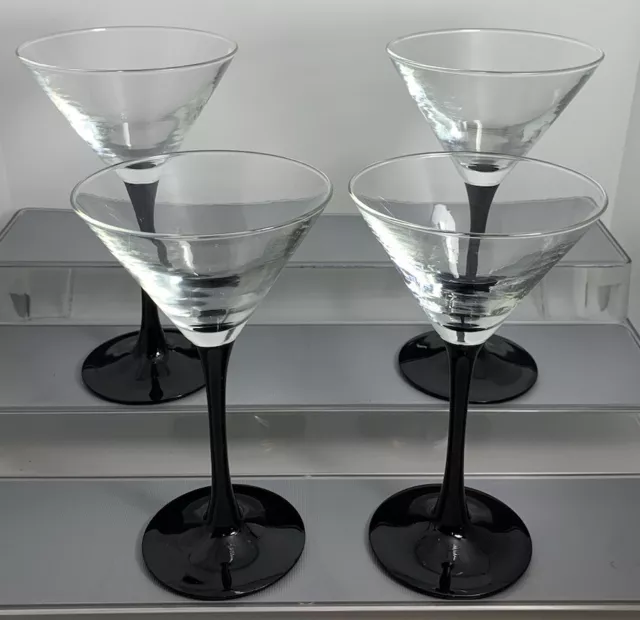 https://www.picclickimg.com/RjoAAOSwkHdjdUlC/Luminarc-France-Black-Stemmed-Martini-Cocktail-Champagne-Glasses.webp