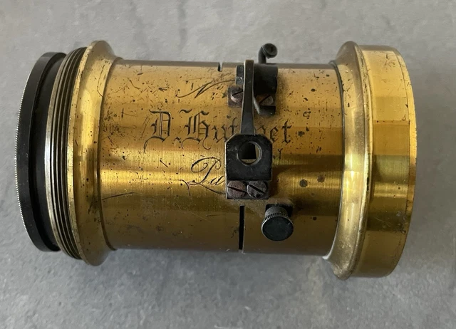 Objectif Ancien Pour Chambre Photographique Scientifique – Signé – Pièce Vintage