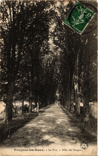 CPA POUGUES-les-EAUX - Le Parc - Allée des Soupirs (456432)