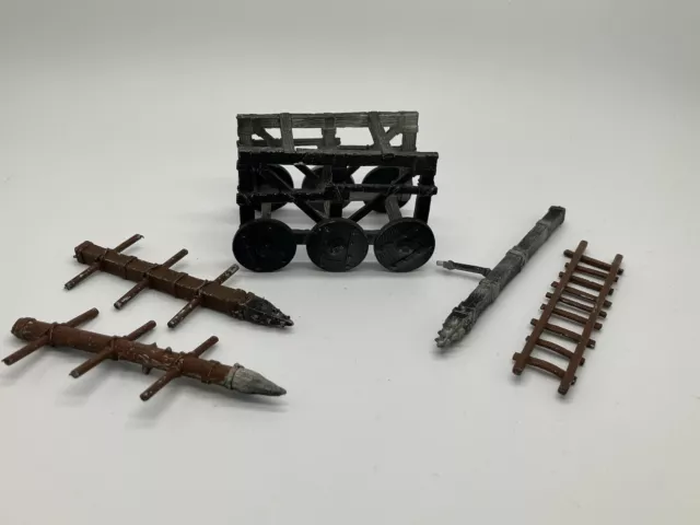 Warhammer Fantasy Siege Attackers & Defenders (metal) OOP INCOMPLETE