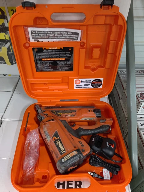 Paslode Cordless Framing Nailer, Nail Gun Kit - CF325XP Paslode Cordless Framing Nailer, Nail Gun Kit - CF325XP