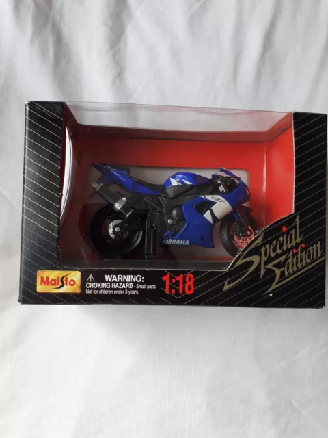 Model Yamaha YZF R1  ( 1 18 Scale)