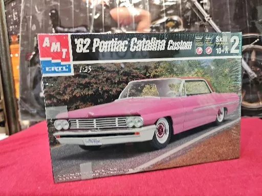 VINTAGE 1999 AMT 1962 Pontiac Catalina Custom Vintage Model Kit 1/25 Scale