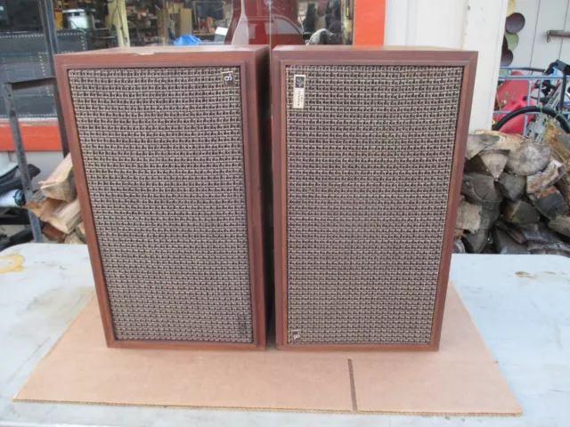 vintage pair of Fisher Xp-9b speakers,Extremely rare,fully tested, all original