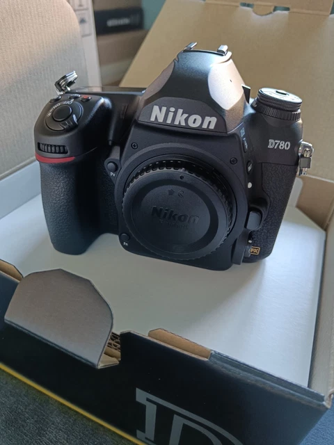 Nikon D780 Appareil Photo Reflex Numérique 24,5 MP Neuf (Boîtier Uniquement)