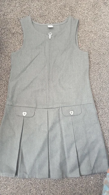 Girls school uniform pinafore age 5 years
