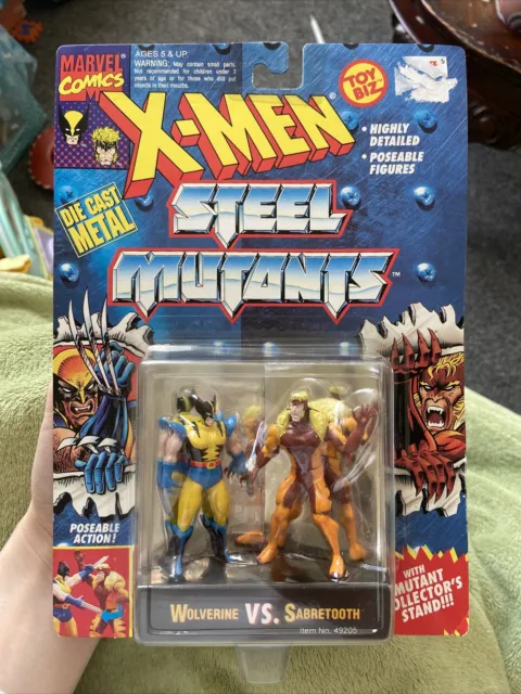 X-MEN STEEL MUTANTS DIE CAST ACTION FIGURES - WOLVERINE VS SABRETOOTH - Toy Biz