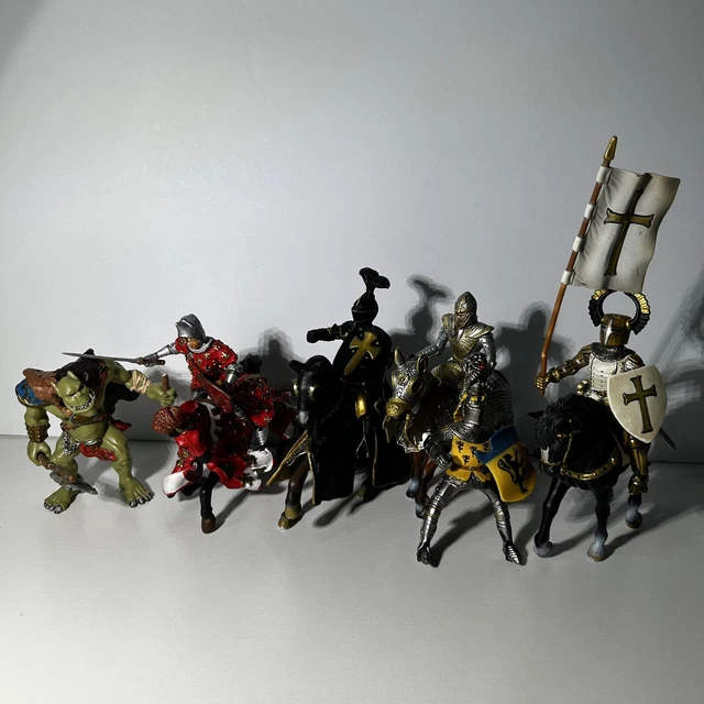 SCHLEICH & PAPO MEDIEVAL KNIGHTS & HORSE/STEEDS - LOT / Bundle SCHLEICH & PAPO MEDIEVAL KNIGHTS & HORSE/STEEDS - LOT / Bundle