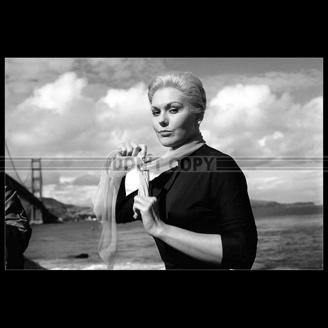 Photo F.022767 KIM NOVAK & JAMES STEWART (VERTIGO) 1958 Photo F.022767 KIM NOVAK & JAMES STEWART (VERTIGO) 1958