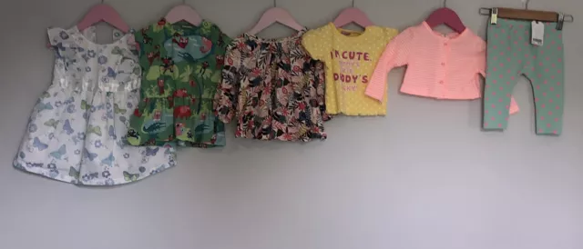 Pacchetto di vestiti per bambine età 6-9 mesi