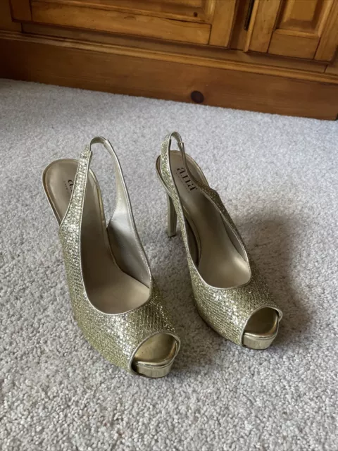 A.n.a. A New Approach Women Gold Heels Size 8 Glitter Shine