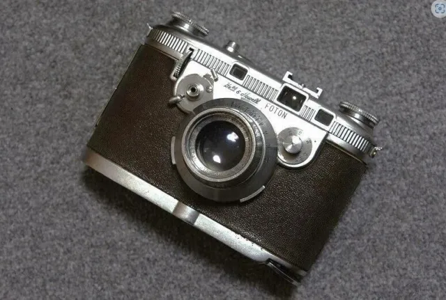 Bell ＆ Howell FOTON 35mm Vintage Film Camera from JAPAN C476