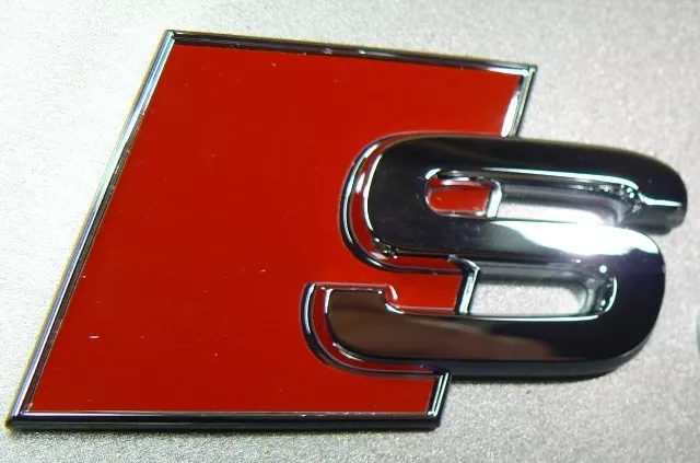 Original AUDI S Inscripción Logo Emblema NUEVO A1 A3 A4 A5 A6 A8 TT Q5 Q3 Caracteres