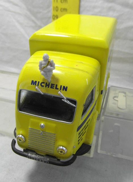Altaya / Ixo. Collection Michelin. Fiat 238. E:1/43. Réf. 015/M 09583