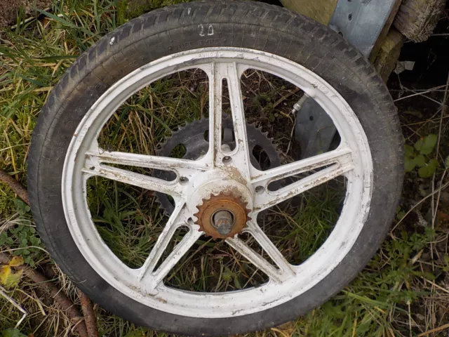 Roue Arriere Cyclomoteur Ancien....