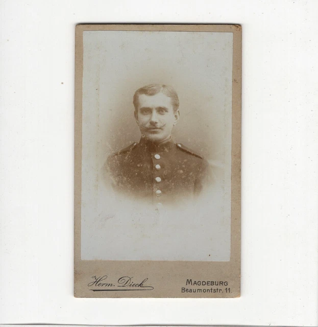CDV Foto Soldat - Magdeburg um 1900
