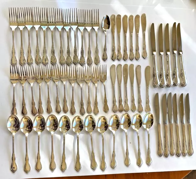 60 Pieces Community Oneida Silverplate, Pattern: Affection (1960)