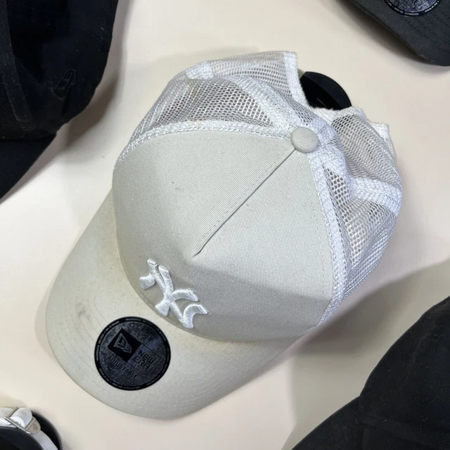 NY Yankees Snapback Cap New Era Cream Trucker Hat Mesh Back New York MLB OSFM