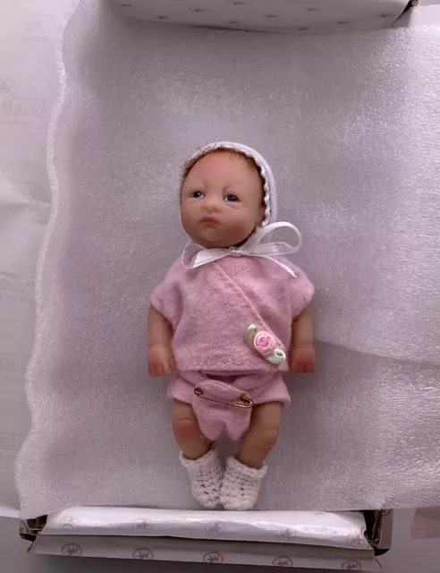 Ashton Drake Miniature Newborn Doll 4.5 in. "Pretty as a Picture" Orig Box COA