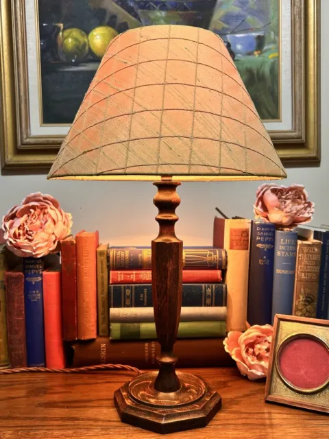 Beautiful Vintage Country House Flame Oak Table Lamp & Laura Ashley Silk Shade