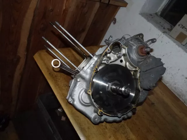 Rumpf-Motor Gehäuse Getriebe Kurbelwelle / engine lower end/ Suzuki LS 650-NP41A