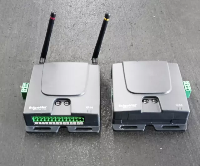 Schneider Wireless Data Transmitter/Receiver MPM-UN-E14-5045 andMPM-CL3-0000-45