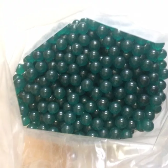 Emerald/Green Acrylic Spheres Plastic Balls 1/2" Diameter - 10 Pieces Per Bag