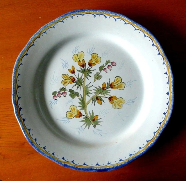 Ancienne assiette décor fleurs, Chodovia / Chodovie, Tchèque Blanc