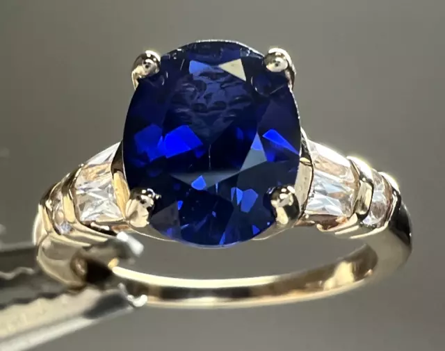 Ladies 10k Yellow Gold Blue & White Sapphire Ring