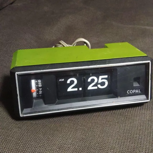 Junk COPAL Green Flip Alarm Clock RP-207 Space Age Mid-century Retoro VINTAGE