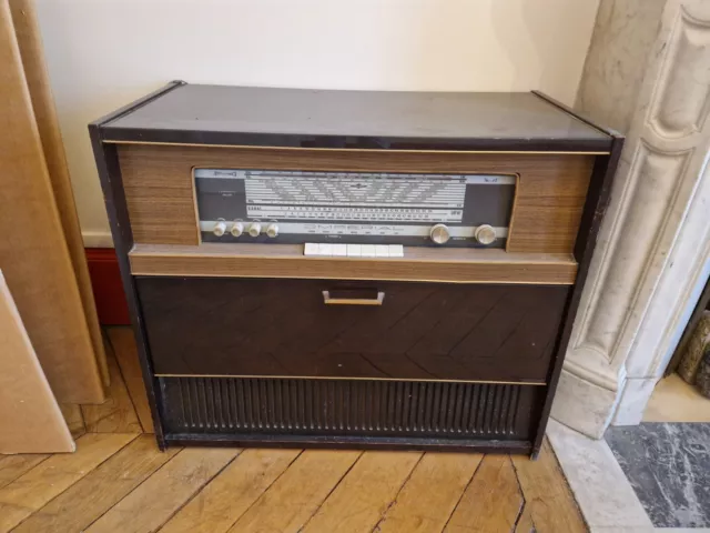 Meuble-radio tourne disque Imperial années 1960