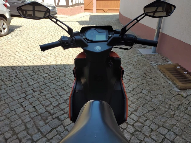 Aprilia SR 50 (Mofa) 4