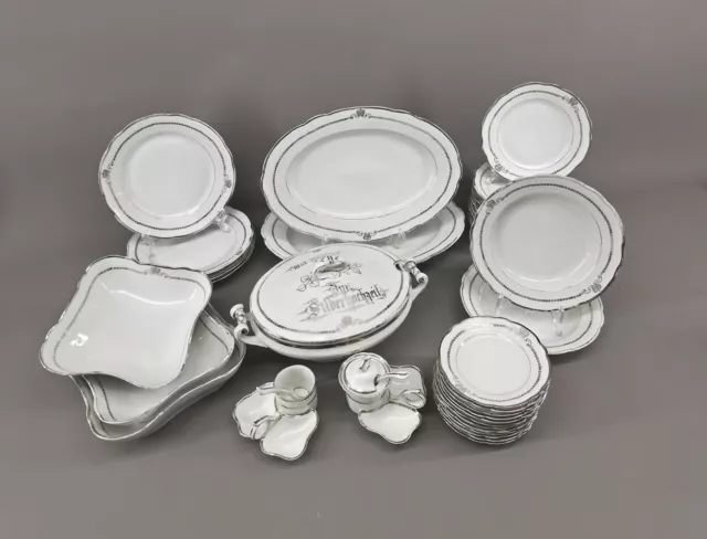 99840863 Servicio de comida boda de plata alrededor de 1900/20