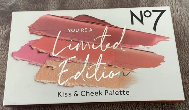 no7 kiss and cheek palette