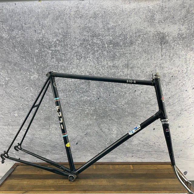 VINTAGE STEEL FRAME SET 53 55 ROAD BIKE CAMPAGNOLO 700C BLUE