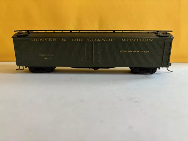 DENVER & RIO GRANDE WESTERN HO-scale REEFER BOX CAR D&RGW 1617 RTR KD DARK GREEN