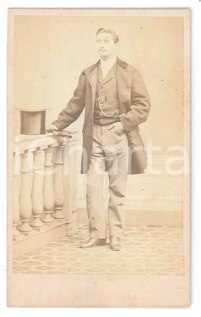 D'Annunzio Gabriele, Ritratto fotografico con dedica e firma autografa